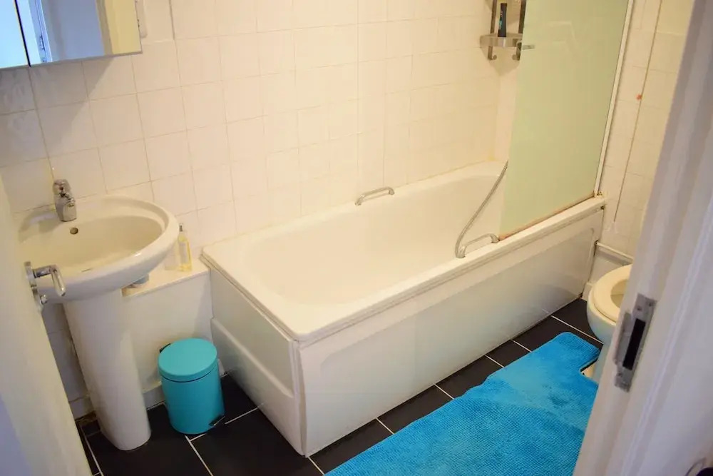 1 Bedroom Apartment In Greater London