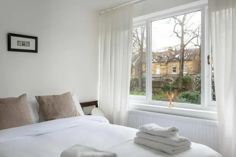 Lovely 2br Home in South London, 4 Guests