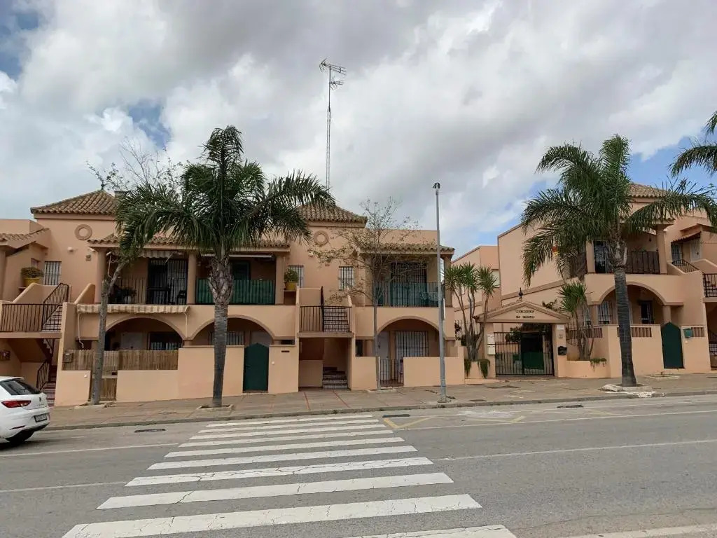 Apartamento Residencial Al Andalus 117, La Barrosa, Chiclana, Incluye parking a unos metros del mar