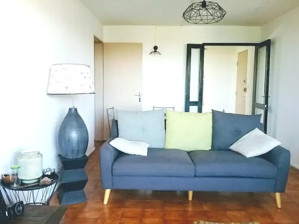 Apartment with 2 Bedrooms in St Denis, with Enclosed Garden - 6 Km From the Beach