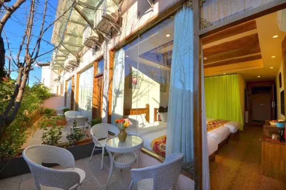 鳳祥客栈 云栖别院 Fengxiang Snow Mountain-view Inn Inn