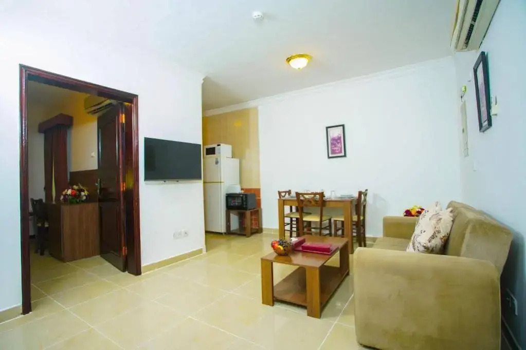 La Villa Suites Hotel
