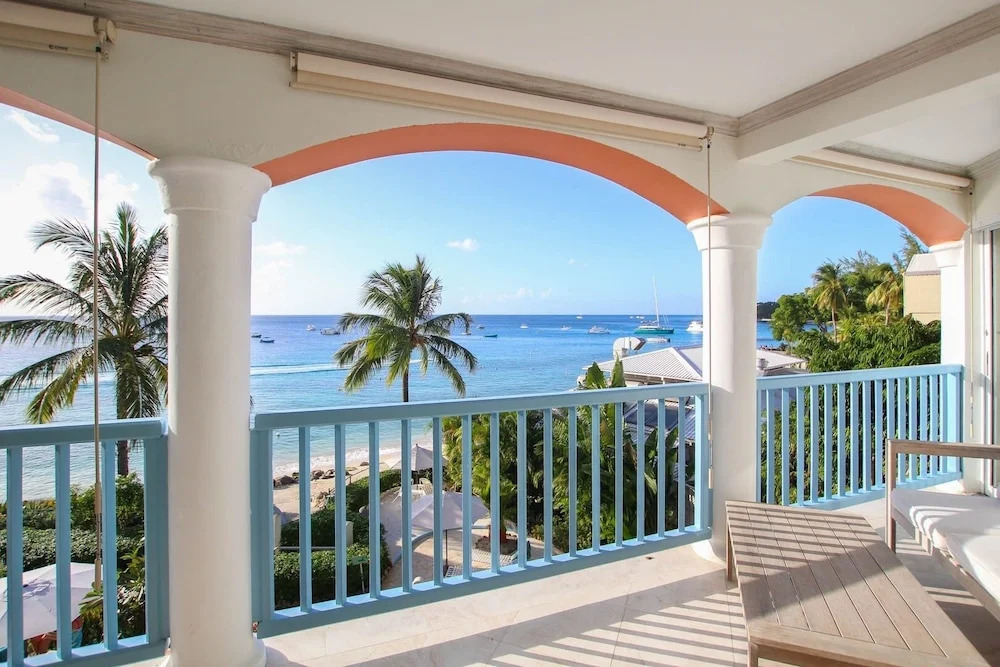Villas On The Beach 305 home