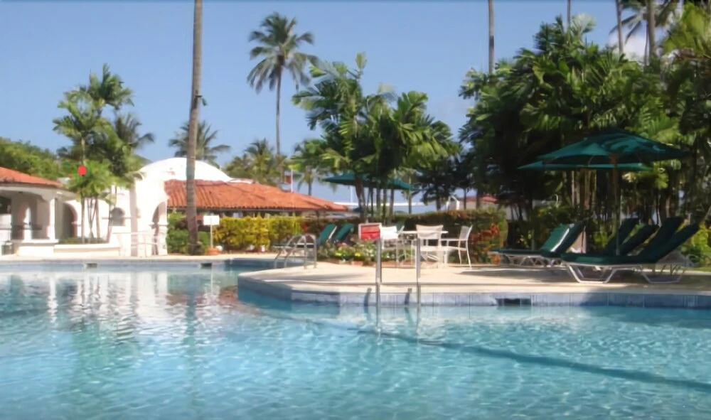 Glitter Bay Suites