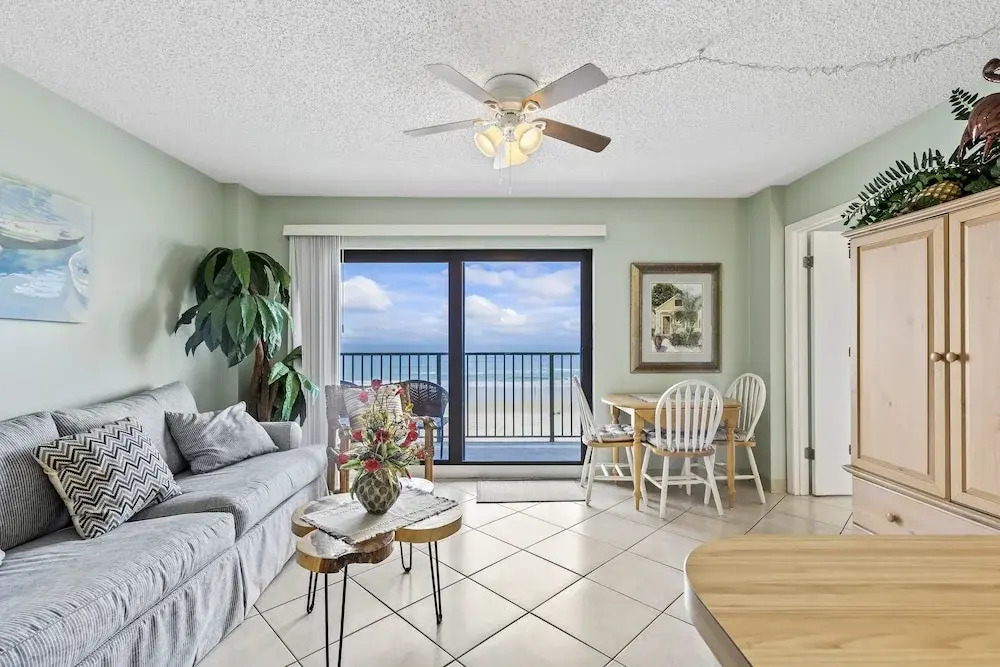 Tropical Suites at Sunglow Resort