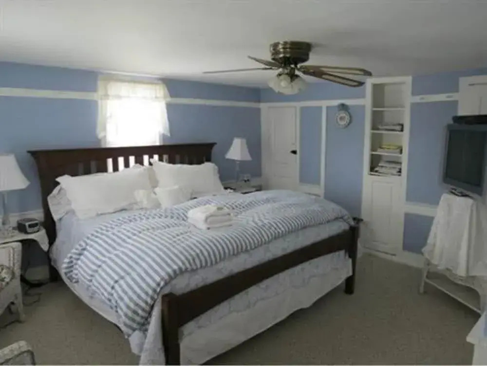 Shaker Farm Bed and Breakfast