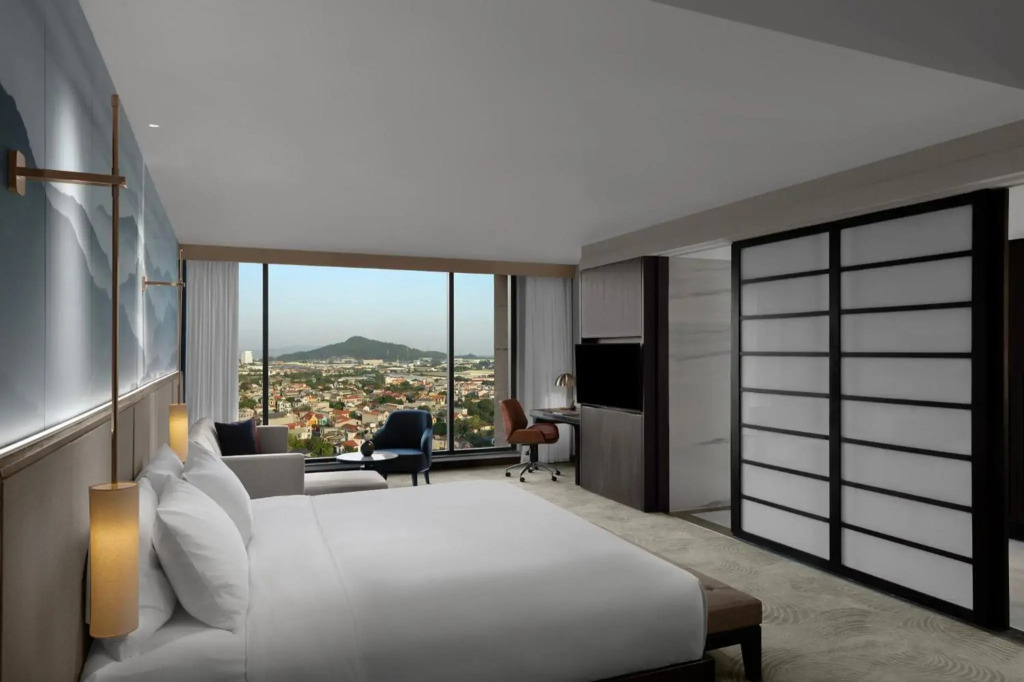 Crowne Plaza Vinh Yen City Centre by IHG