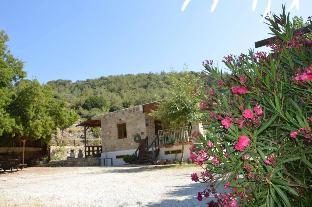 Akros Oreon Hotel