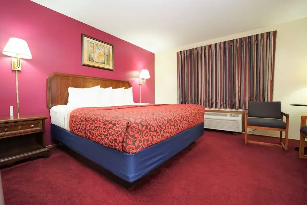 Royal Inn Hudson I-94