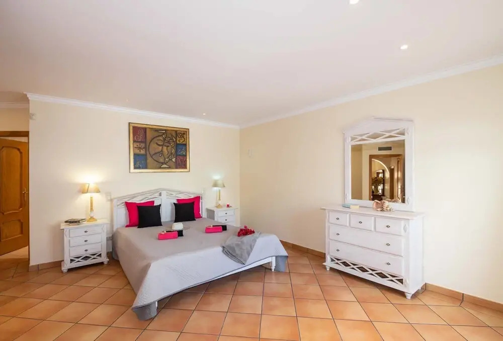 Villa Samoa - Moradia com piscina aquecível e BBQ em Albufeira