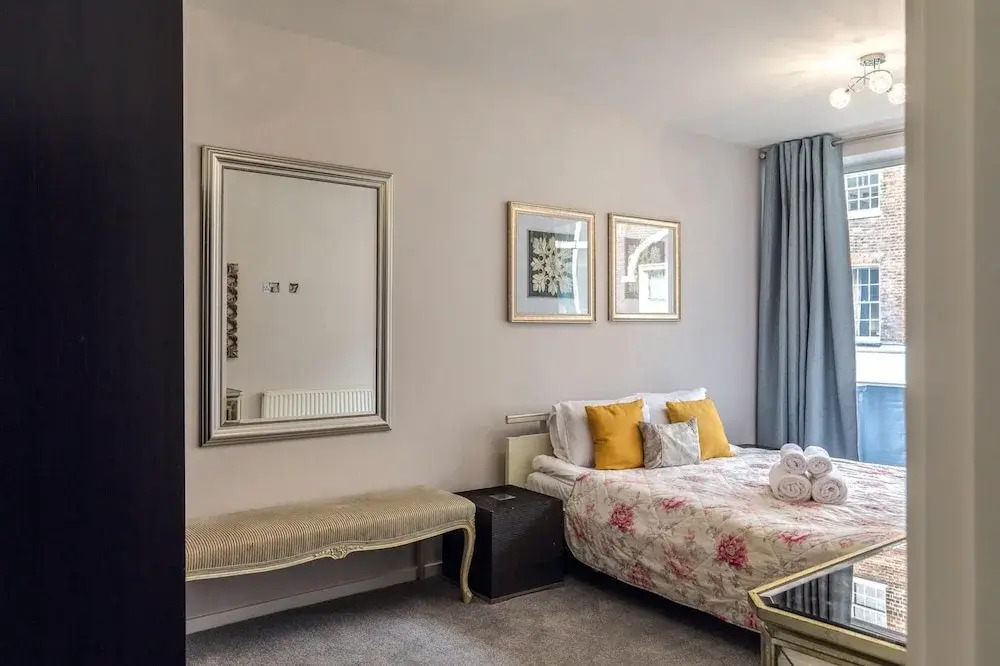 Picktheplace 3-bedroom Portman Square
