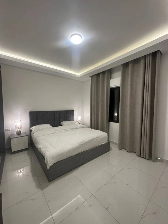 JRE Cozy Home Near All Services 19