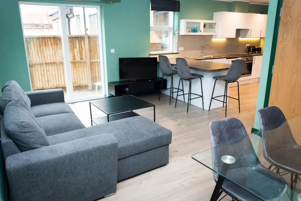 Clapham Road Apartment