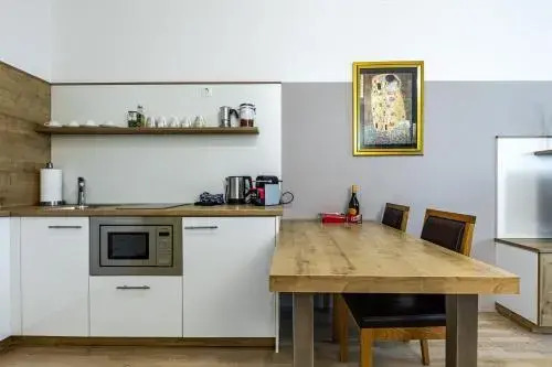 Apartment Oper