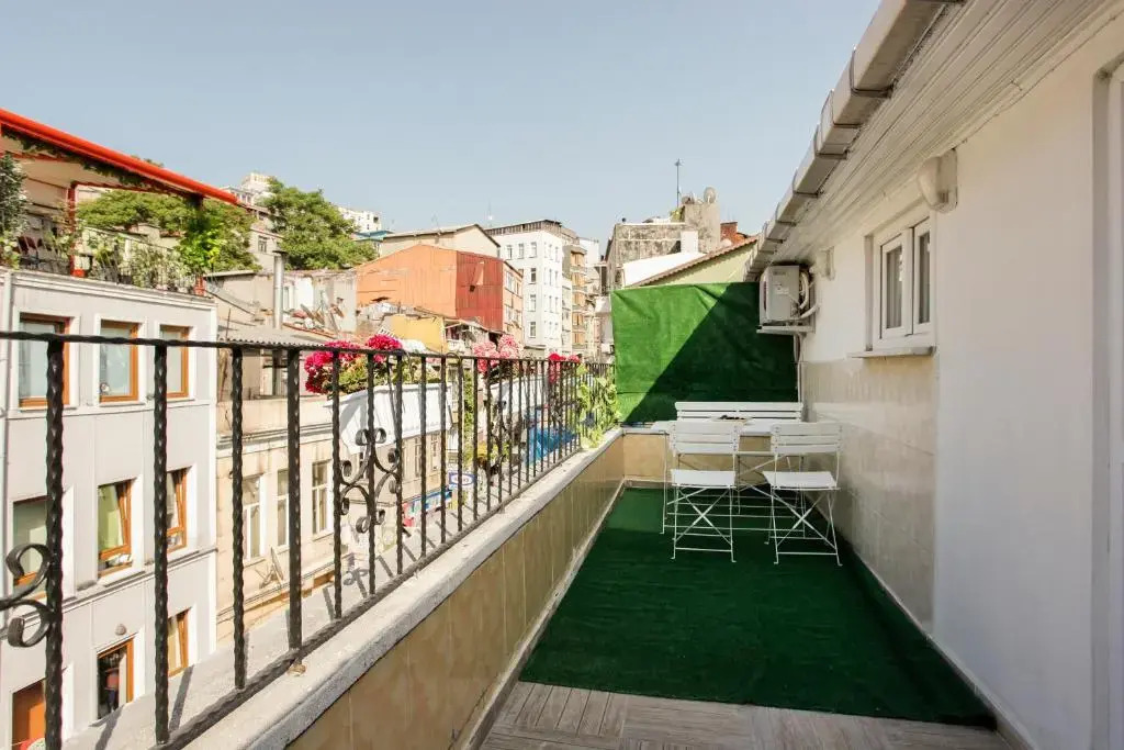 Taksim Neo Pera Suites