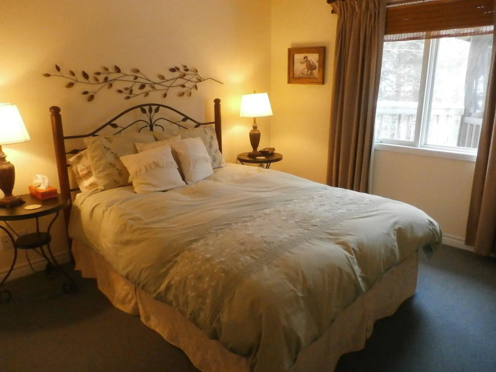A Wymbolwood Beach House Bed & Breakfast