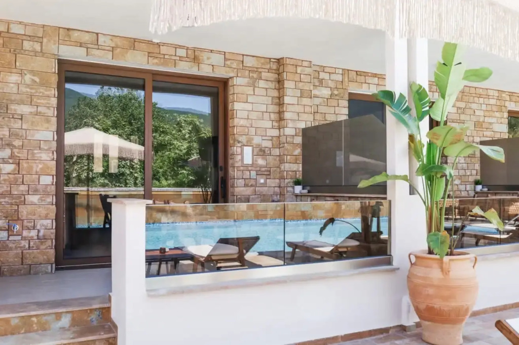 Porto Fino Asprovaltas Vacation Home