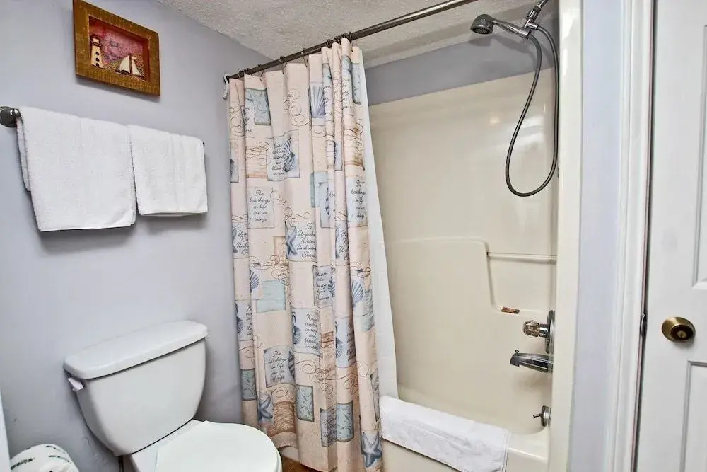 Ocean House 1904 2 Bedroom Condo by RedAwning