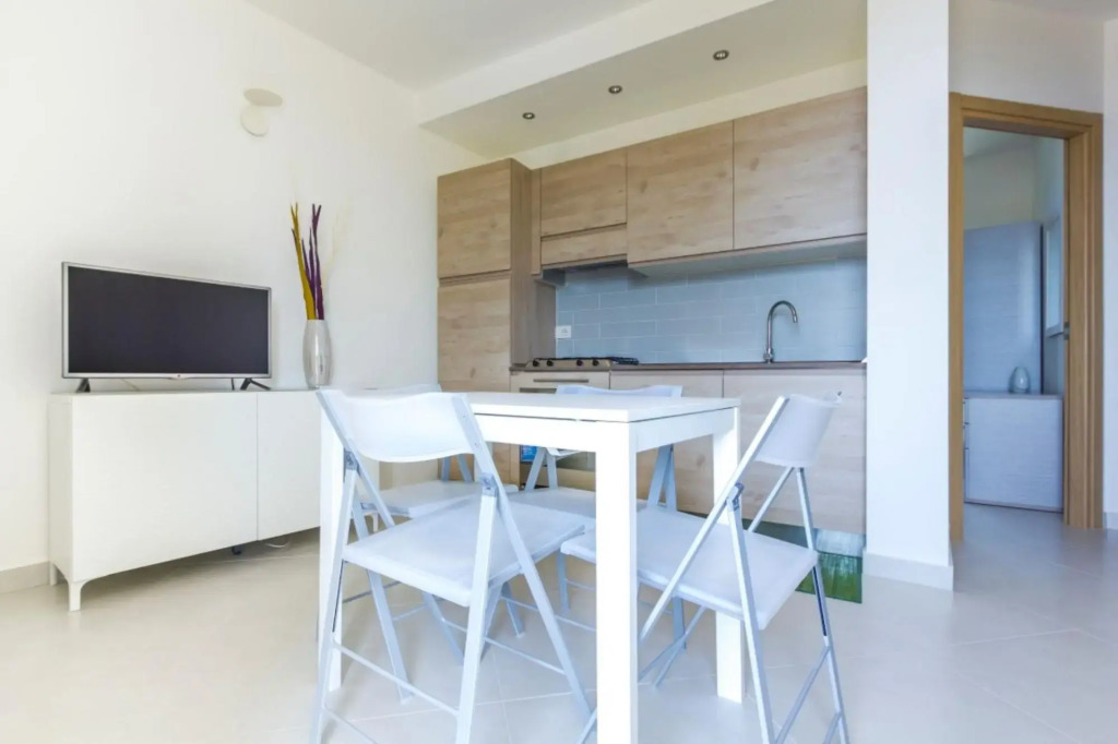 Gabbiano apartment in residence with pool in Santa Maria al Bagno-Eos