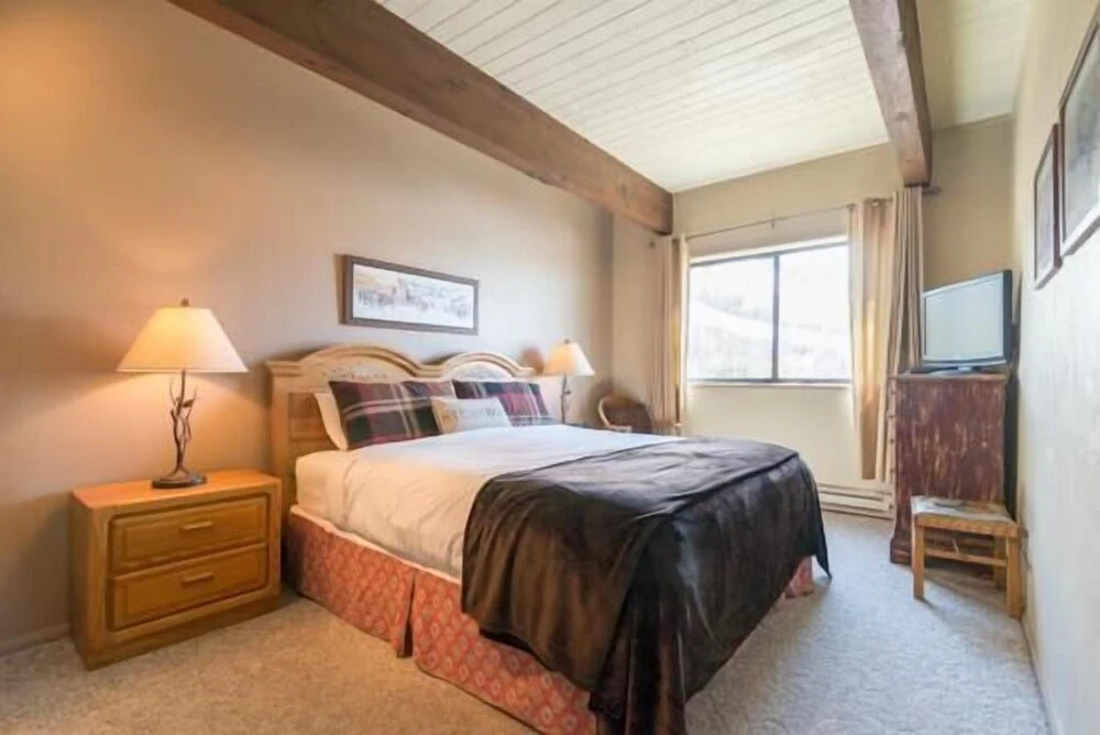 311 Storm Meadows Club B Apartment 2
