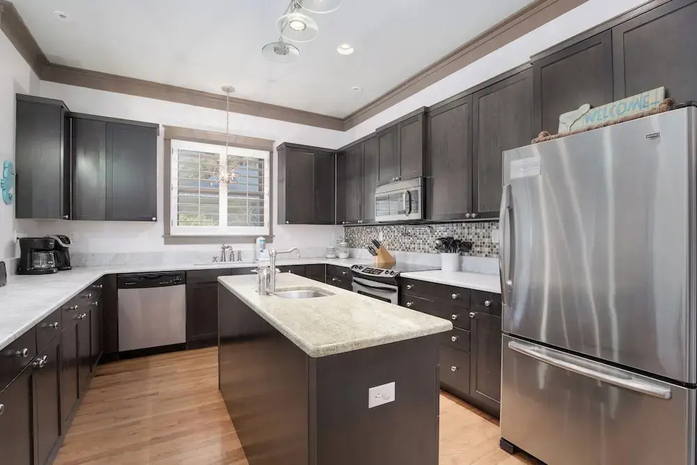 Four Cs Retreat - Lavish Home with Private Boardwalk Access to the Beach