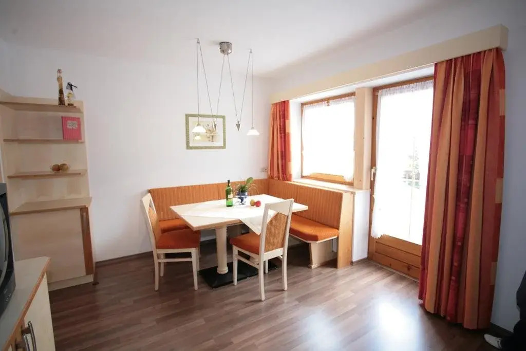 Platöll Homes