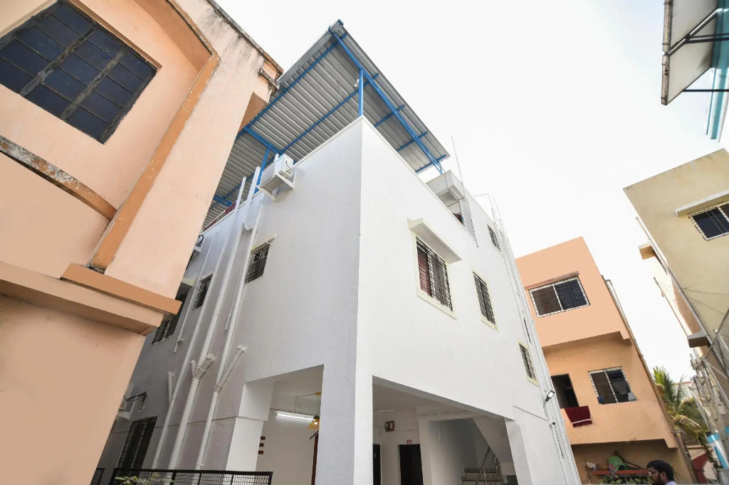 OYO Home 77994 The G Stay