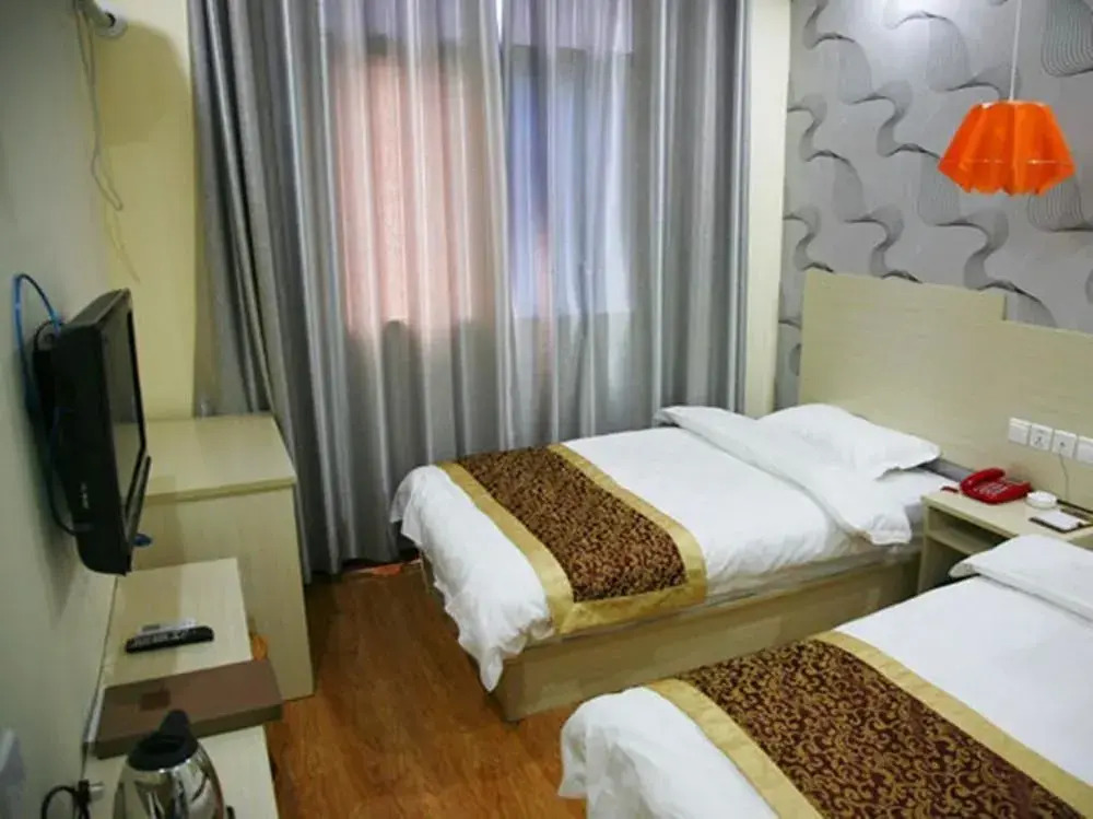 Qicai Express Hotel