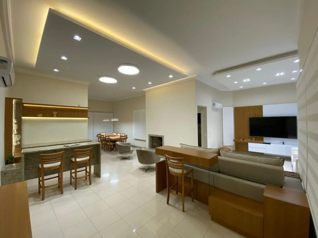Casa Térrea 3 Suítes Piscina Jurere Internacional