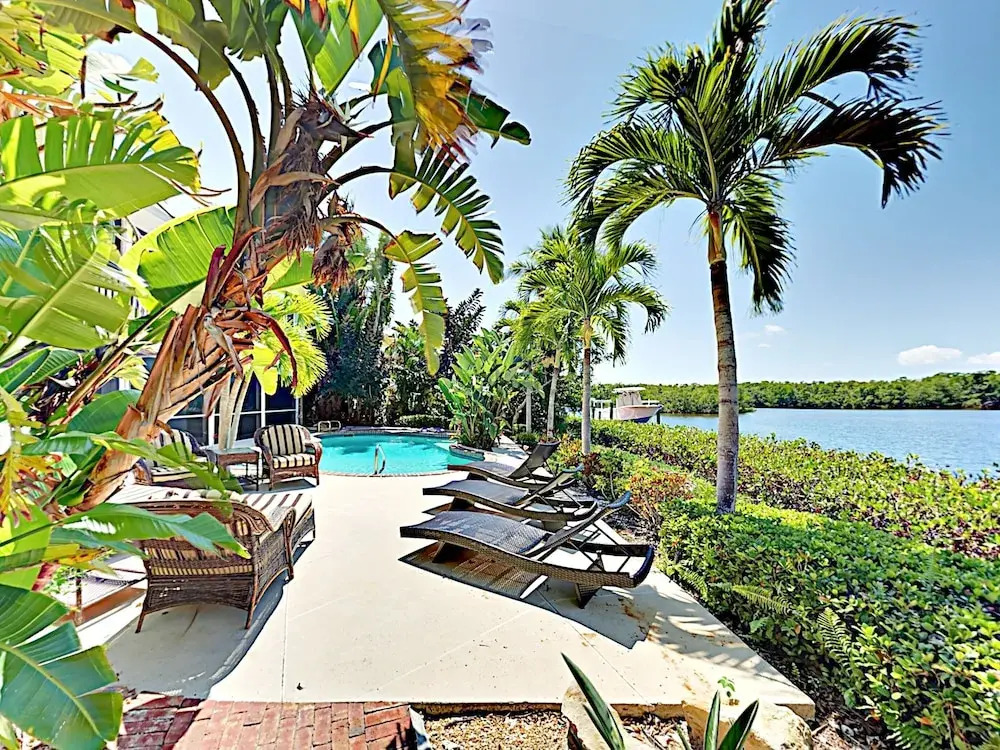 Casa Del Mar Retreat - 5 Br Home