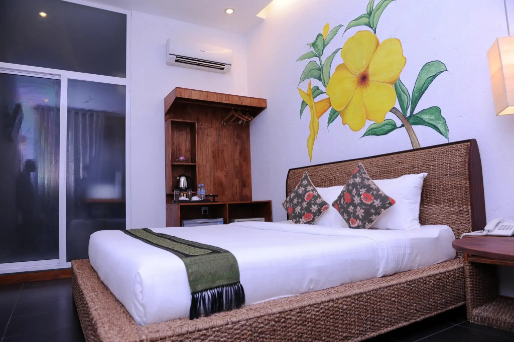 Monsoon Boutique Hotel