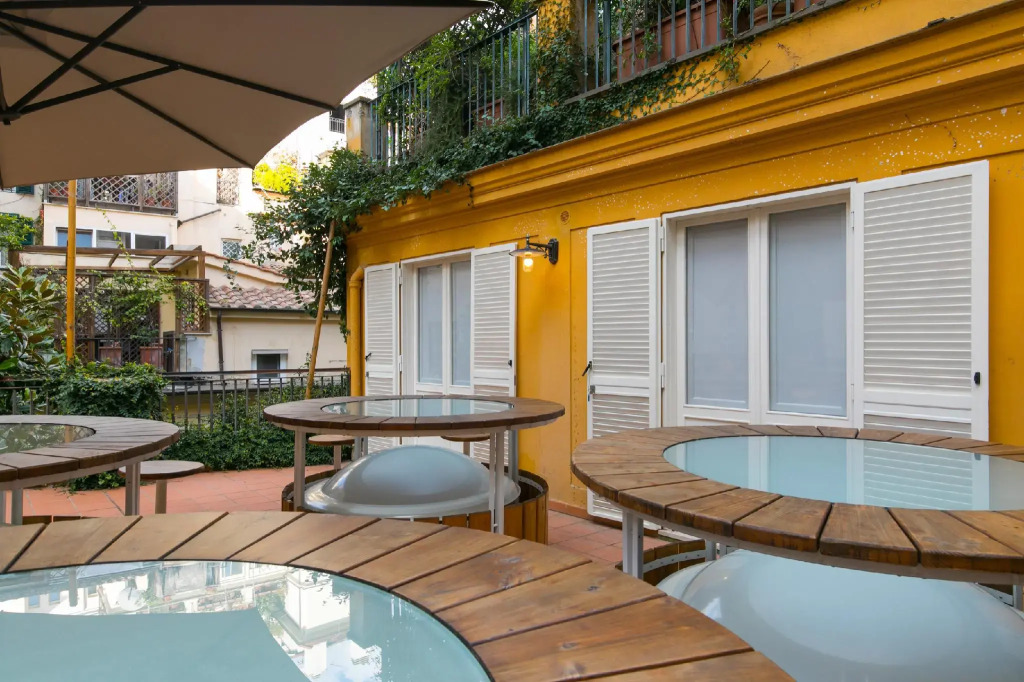Trevi Contemporary Suite