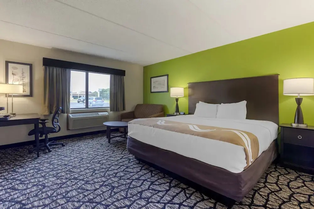 Americinn Oshkosh