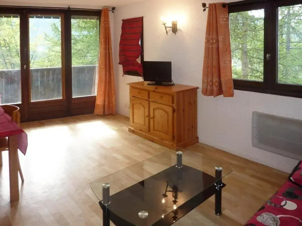 Appartement Les Orres, 1 pièce, 4 personnes - FR-1-322-213