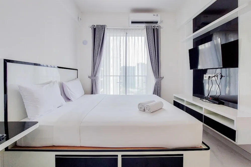 Fancy And Nice Studio At 20Th Floor Sky House Bsd Apartment