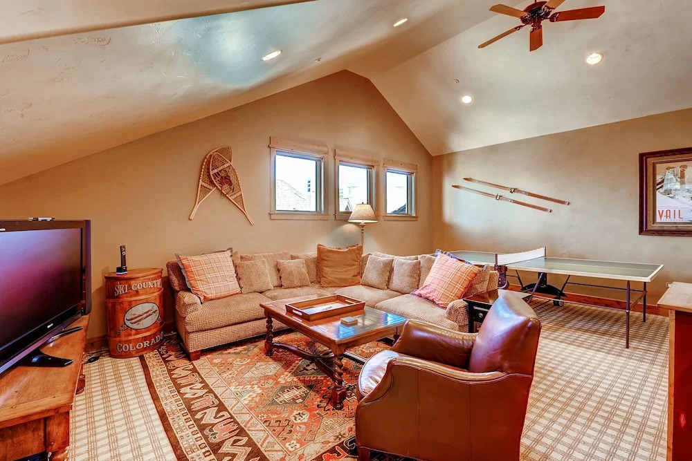 5br/5ba , Ski In/out In Arrowhead, 3523 Sq Ft! 5 Bedroom Condo by RedAwning