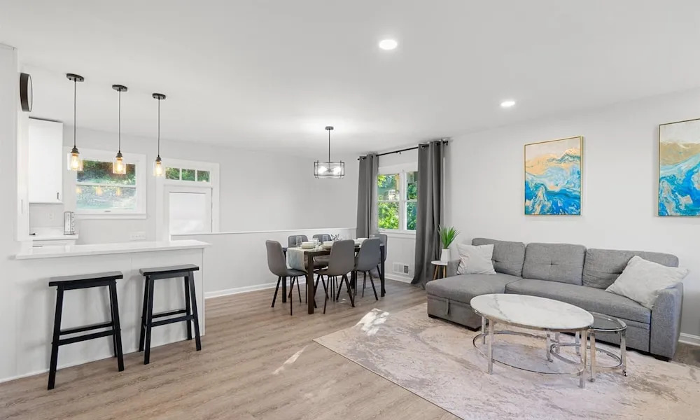 Upscale Old Town Views 3BD Lux