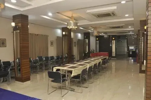 Hotel Surya Palace by OYO Rooms