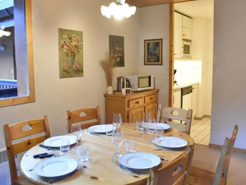 Appartement Méribel, 3 pièces, 6 personnes - FR-1-180-122
