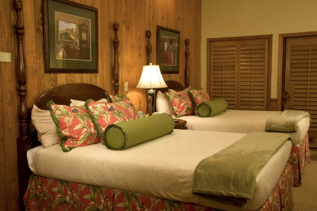Pine Needles Lodge