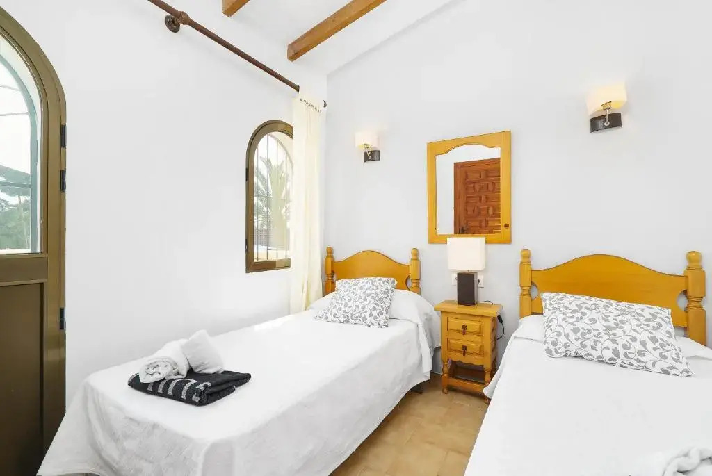 Casa Virginia by Aguilarent