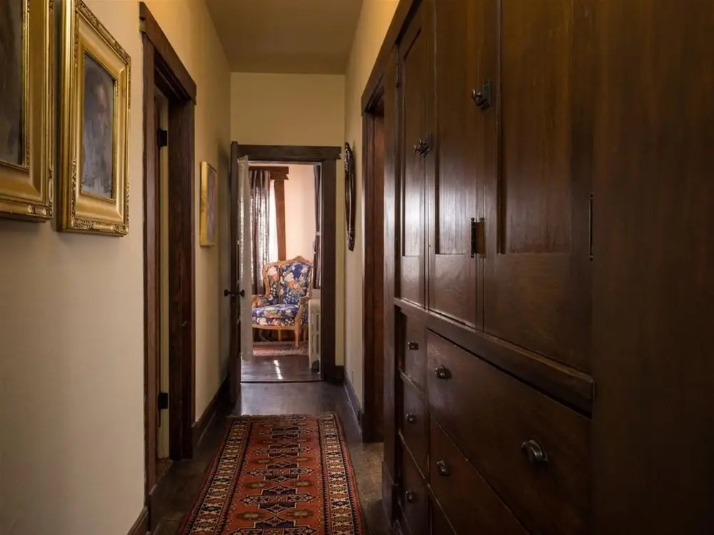 5bd Historic Pink House