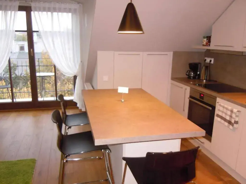 Milo Apartment