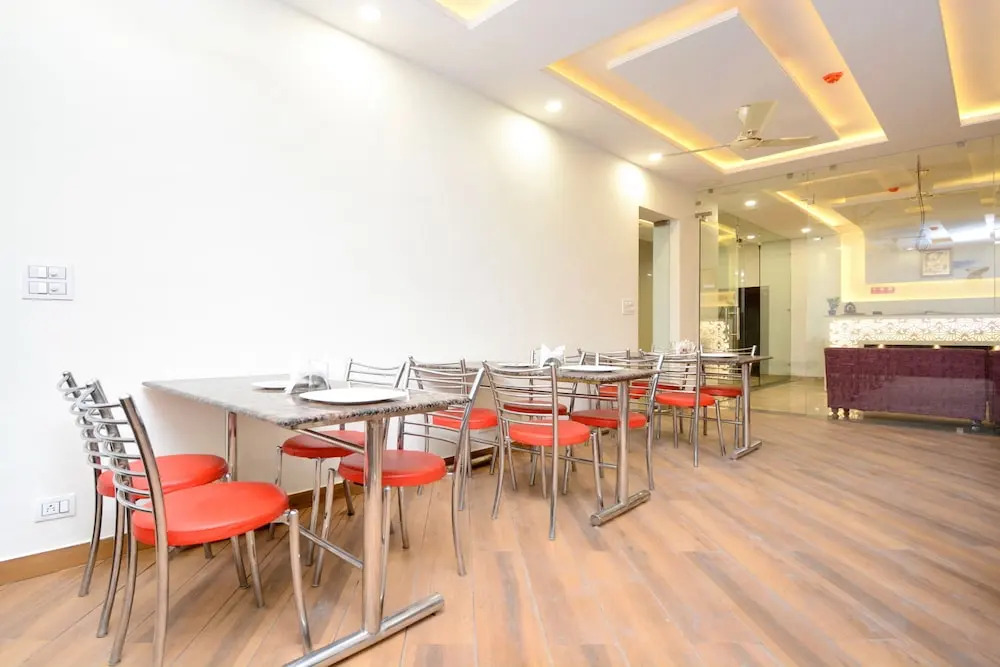 Hotel Magnum by OYO Rooms