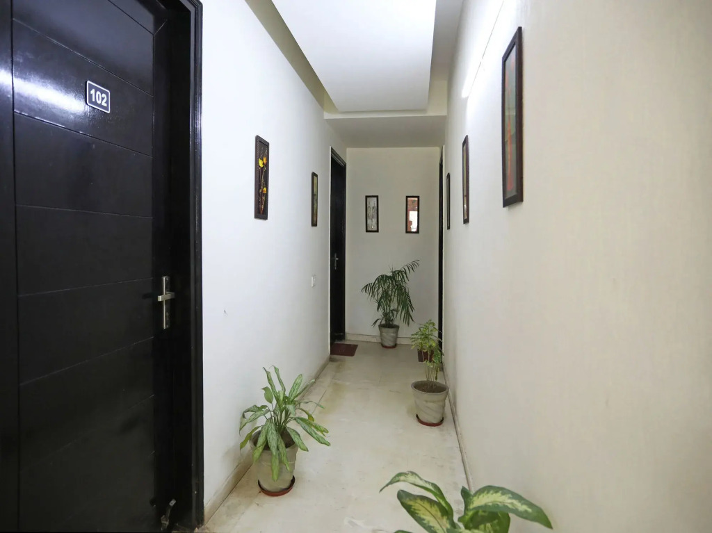 Springs Homes By OYO Rooms