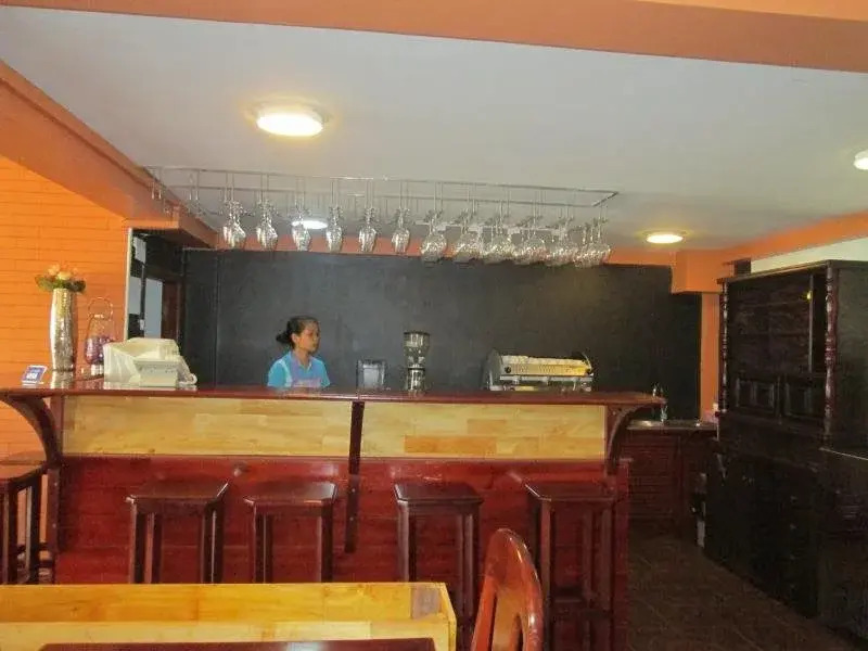 Kanika Hotel & Service Apartment