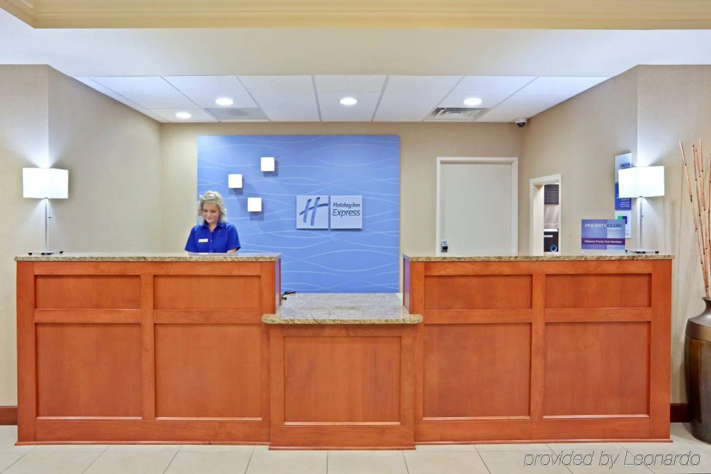 Holiday Inn Express and Suites Sumner by IHG