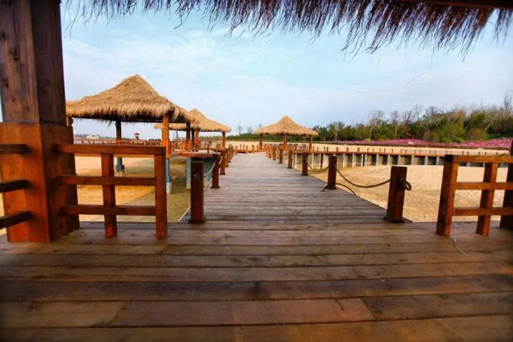 YT Longhu Seaview Garden Holiday Villa