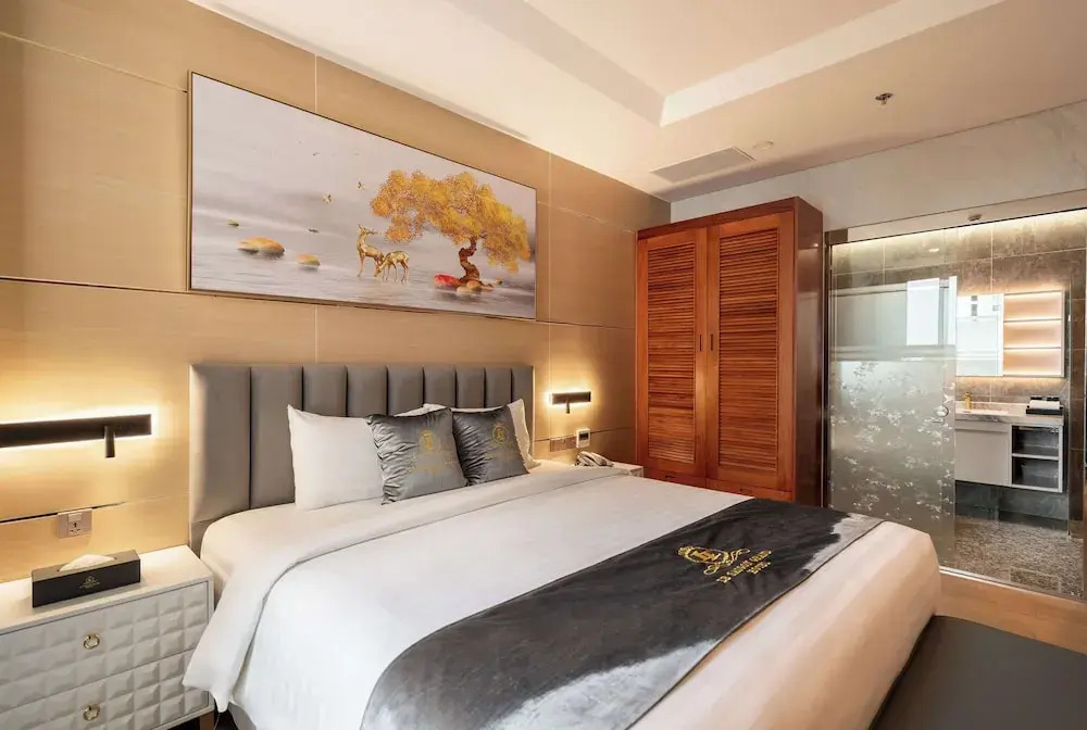 Le Saigon Grand Hotel