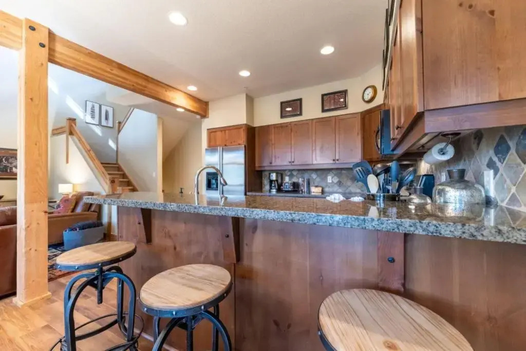 Settler's Creek #6563 by Summit County Mountain Retreats